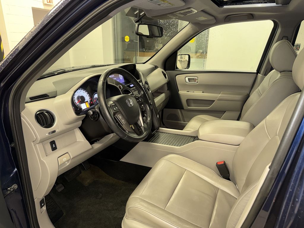 Thumbnail: 2015 Honda Pilot - 32