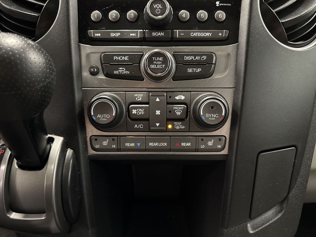 Thumbnail: 2015 Honda Pilot - 25