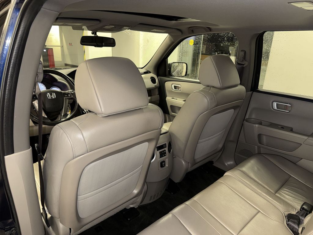 Thumbnail: 2015 Honda Pilot - 31