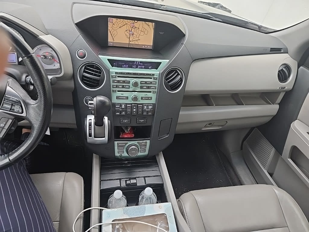 Thumbnail: 2011 Honda Pilot - 9