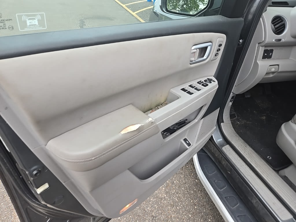 Thumbnail: 2011 Honda Pilot - 13
