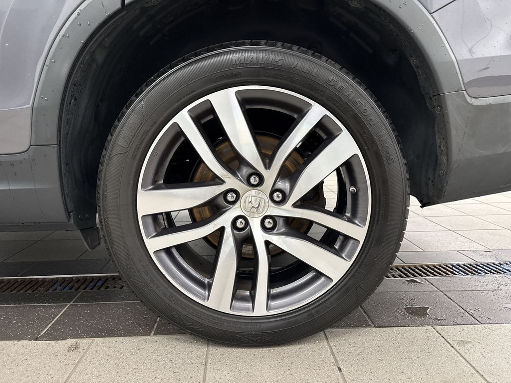 Thumbnail: 2018 Honda Pilot - 6