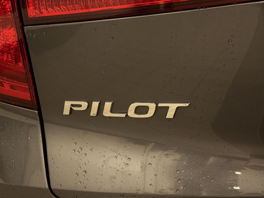 Thumbnail: 2018 Honda Pilot - 5