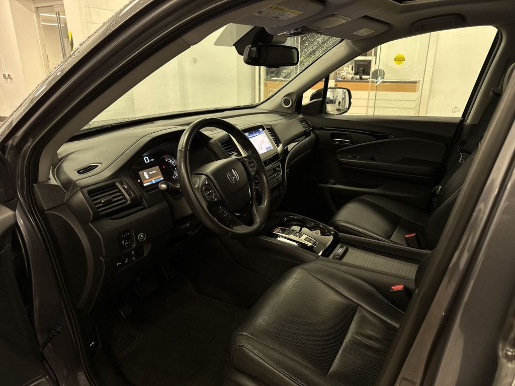 Thumbnail: 2018 Honda Pilot - 8
