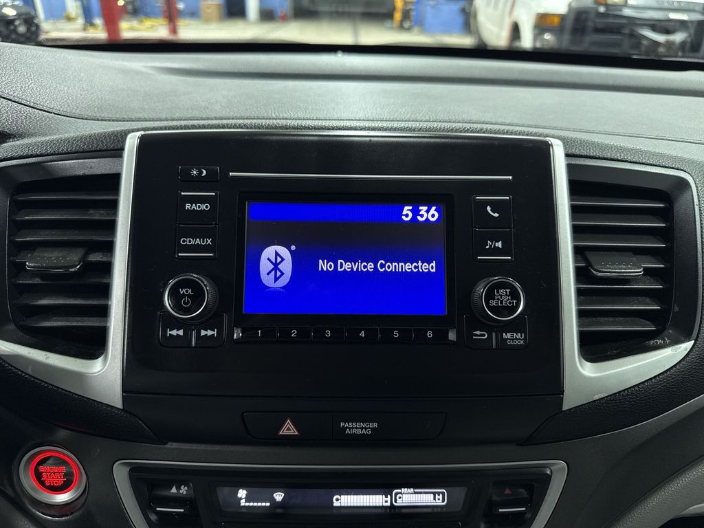 Thumbnail: 2016 Honda Pilot - 12