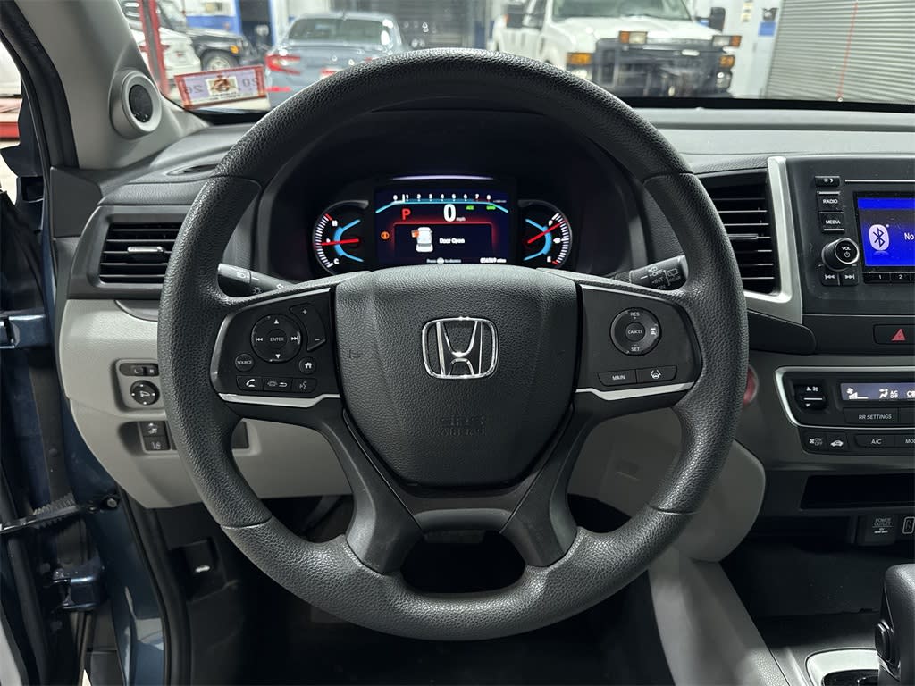 Thumbnail: 2019 Honda Pilot - 2