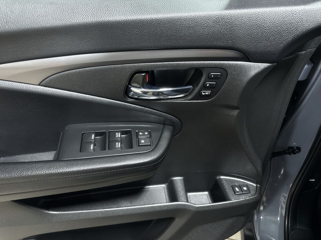 Thumbnail: 2022 Honda Pilot - 28