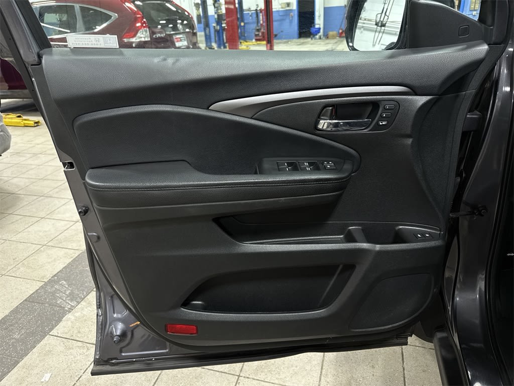 Thumbnail: 2022 Honda Pilot - 34