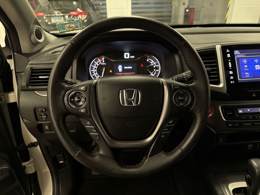 Thumbnail: 2018 Honda Pilot - 2