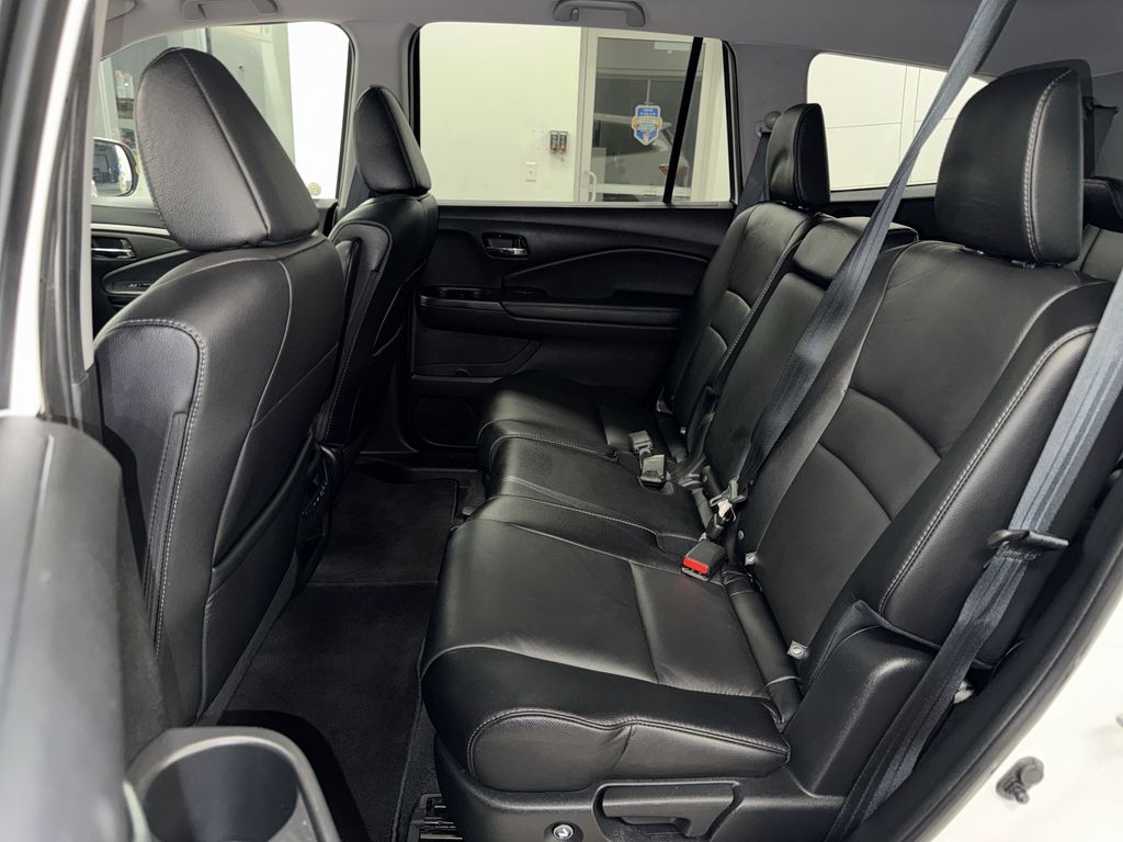 Thumbnail: 2018 Honda Pilot - 12