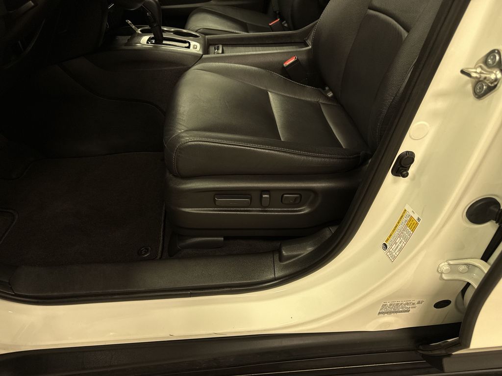 Thumbnail: 2018 Honda Pilot - 27