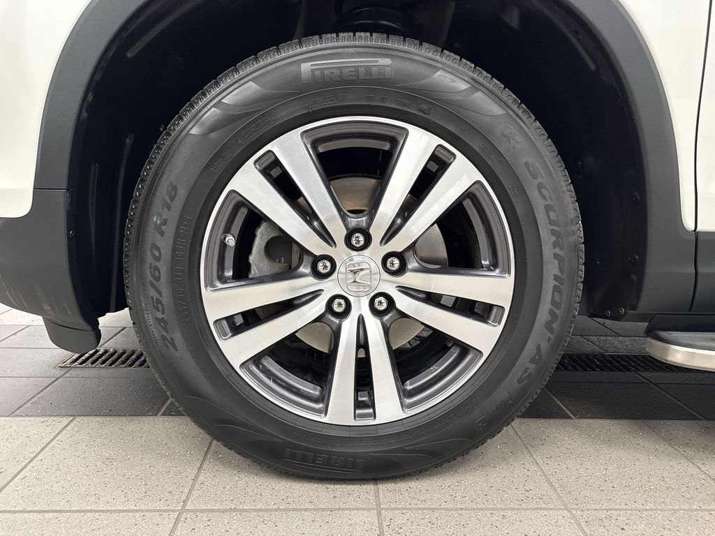 Thumbnail: 2018 Honda Pilot - 7