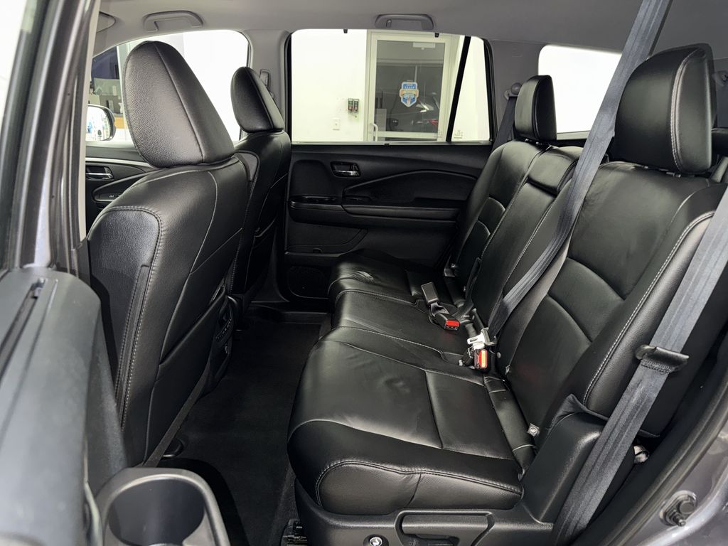 Thumbnail: 2020 Honda Pilot - 11