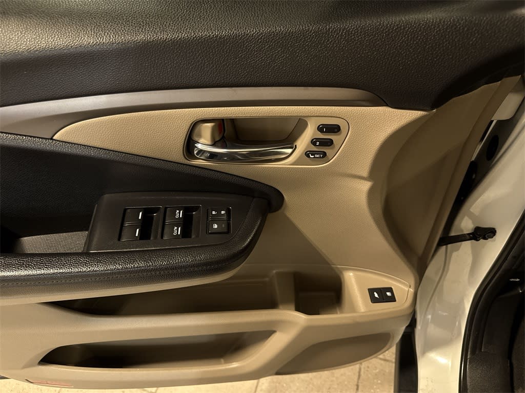 Thumbnail: 2020 Honda Pilot - 27