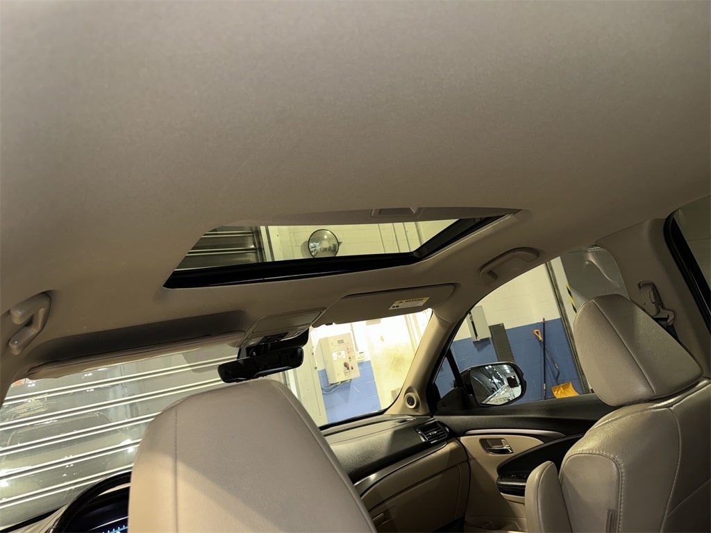 Thumbnail: 2020 Honda Pilot - 29