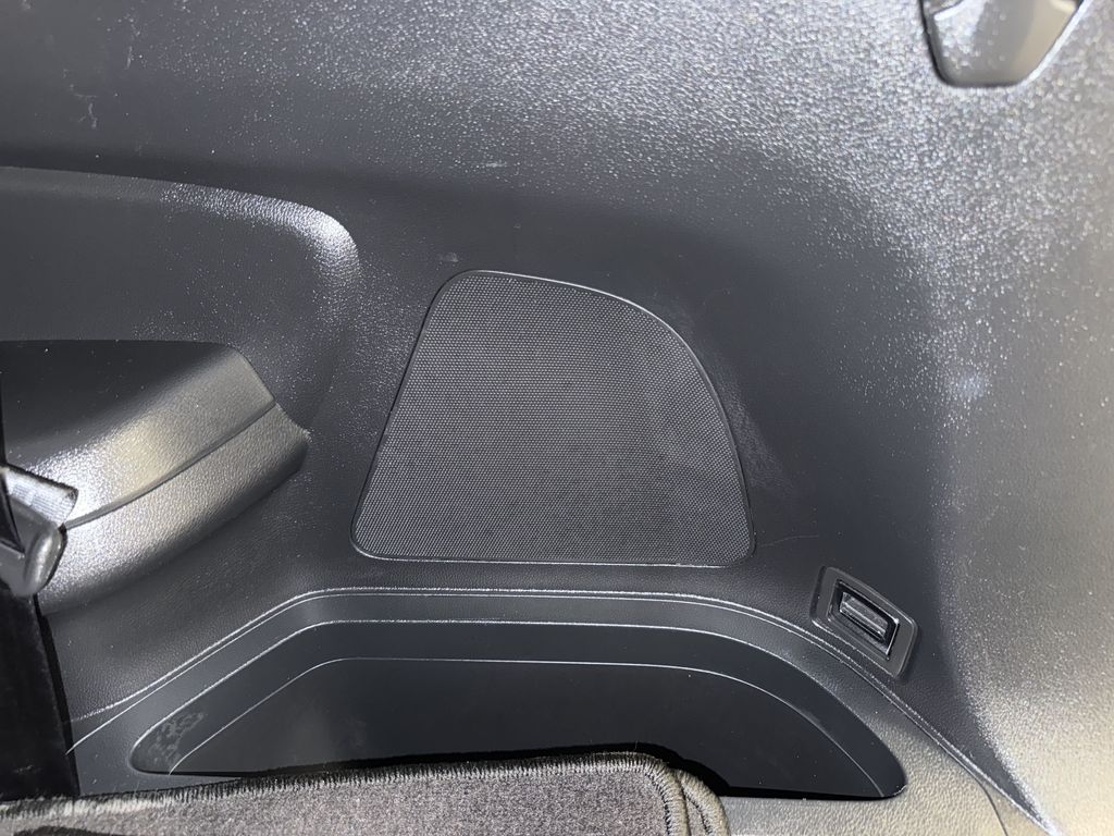 Thumbnail: 2017 Honda Pilot - 29