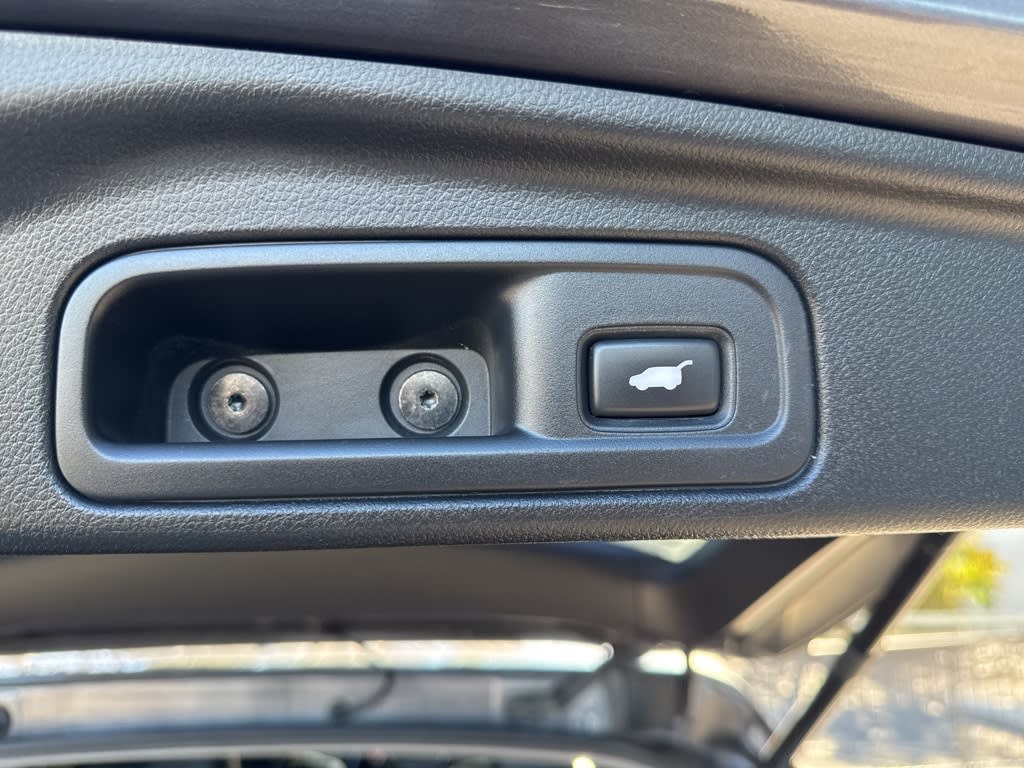 Thumbnail: 2016 Honda Pilot - 24