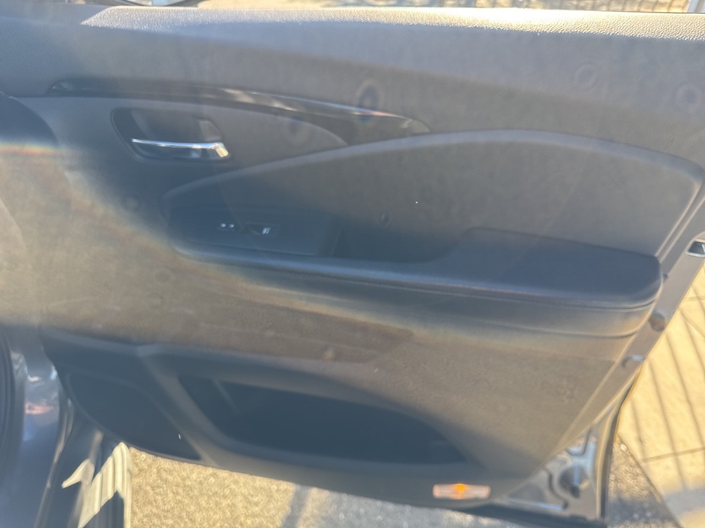 Thumbnail: 2016 Honda Pilot - 20