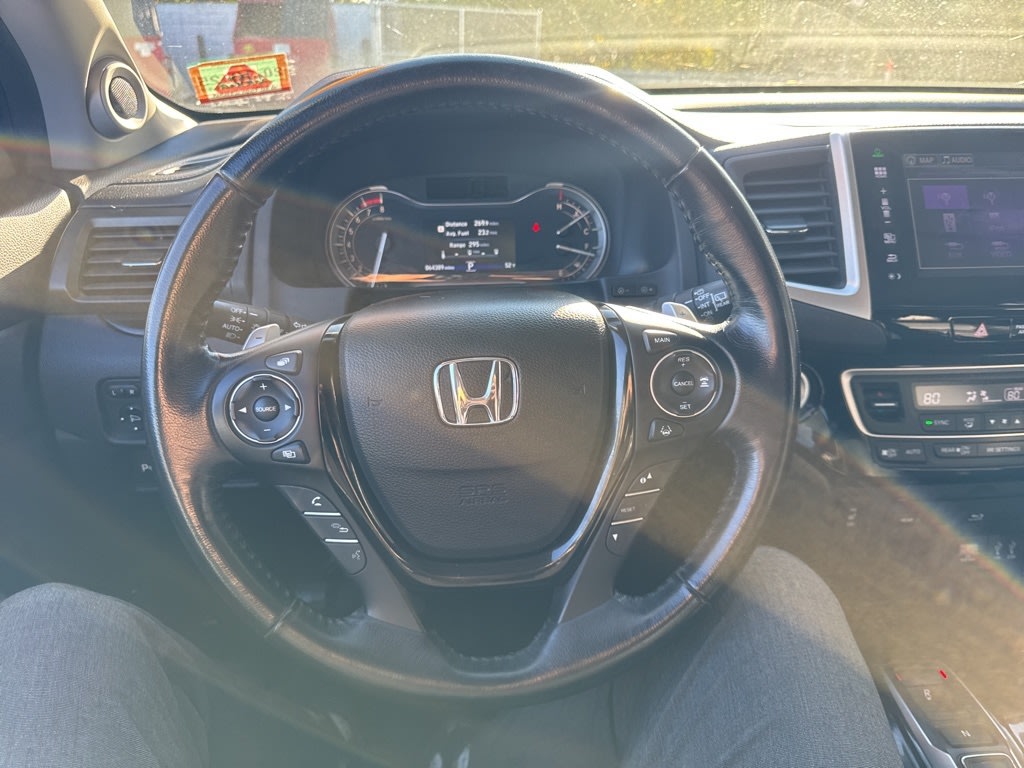 Thumbnail: 2016 Honda Pilot - 2