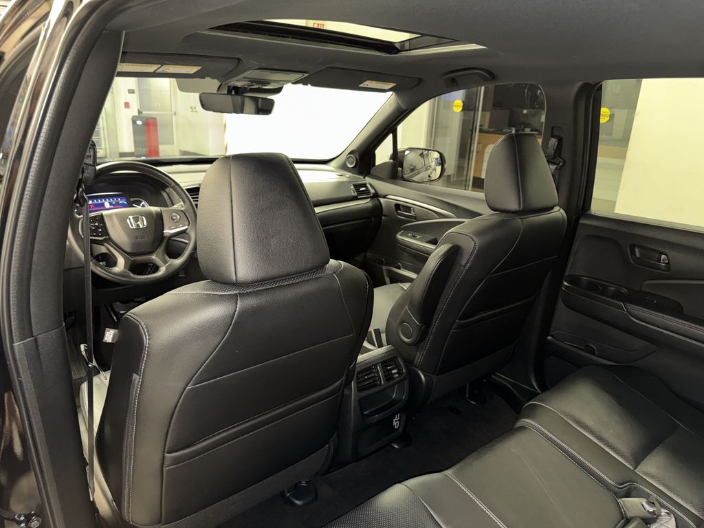 Thumbnail: 2023 Honda Passport - 31