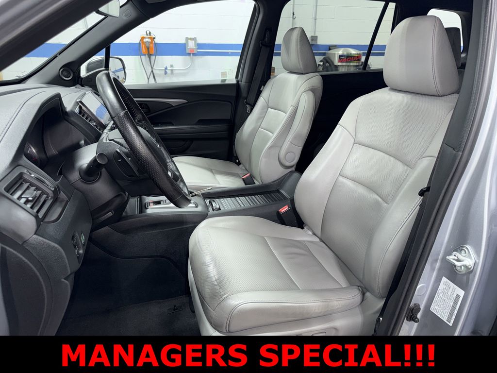 Thumbnail: 2023 Honda Passport - 8