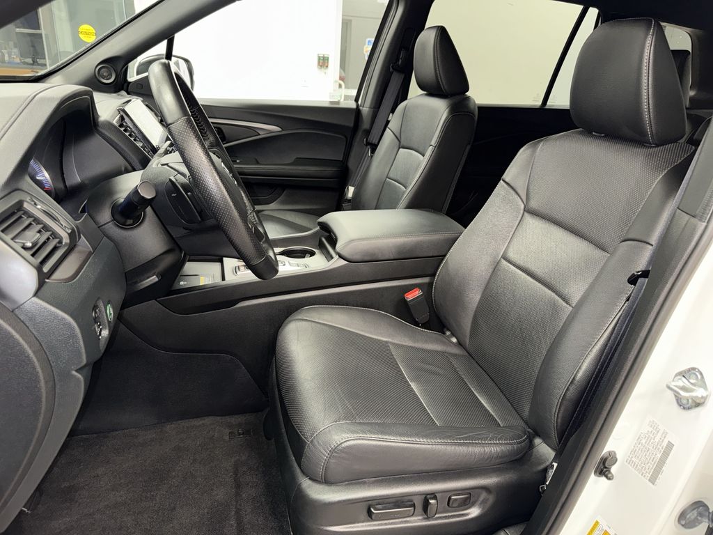 Thumbnail: 2024 Honda Passport - 10