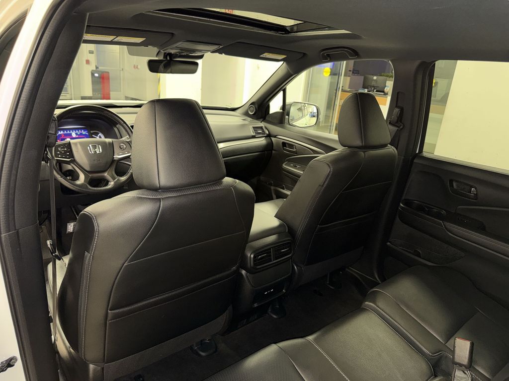 Thumbnail: 2024 Honda Passport - 32