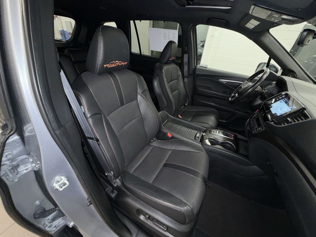 Thumbnail: 2022 Honda Passport - 9