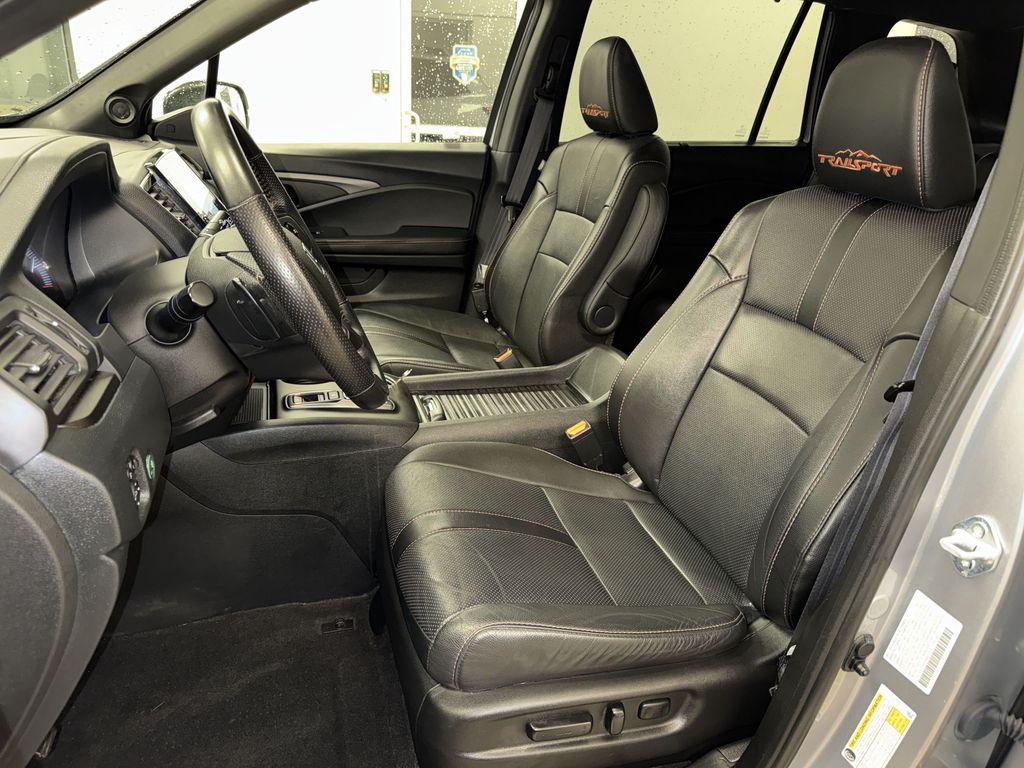 Thumbnail: 2022 Honda Passport - 8