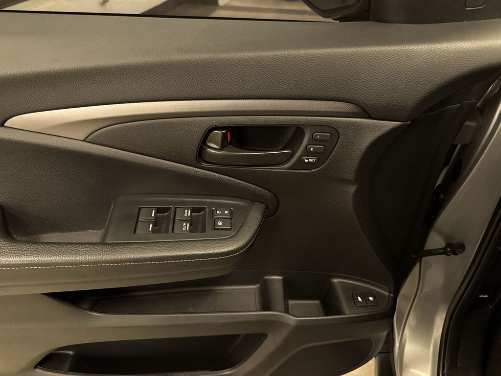 Thumbnail: 2023 Honda Passport - 27