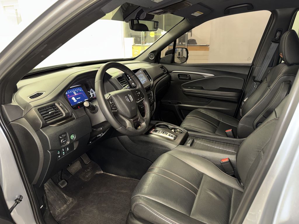 Thumbnail: 2023 Honda Passport - 9