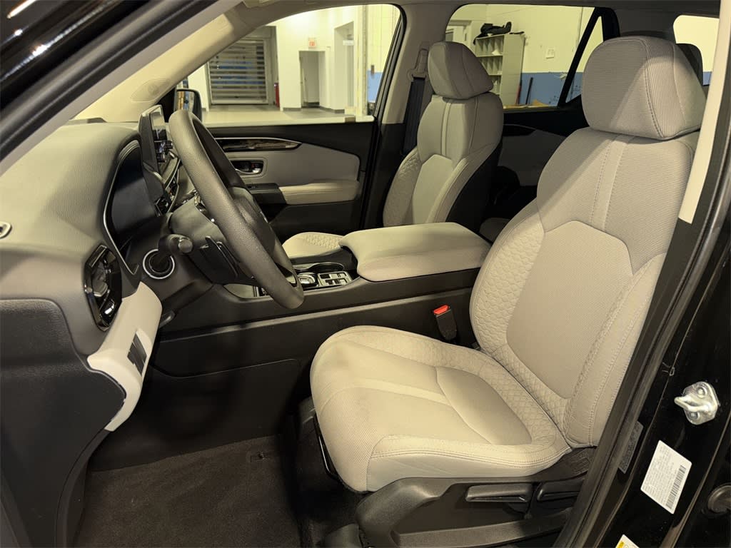 Thumbnail: 2023 Honda Pilot - 9