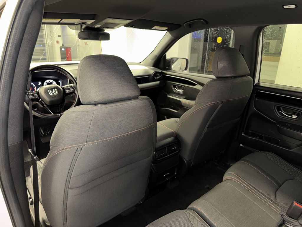 Thumbnail: 2025 Honda Pilot - 33
