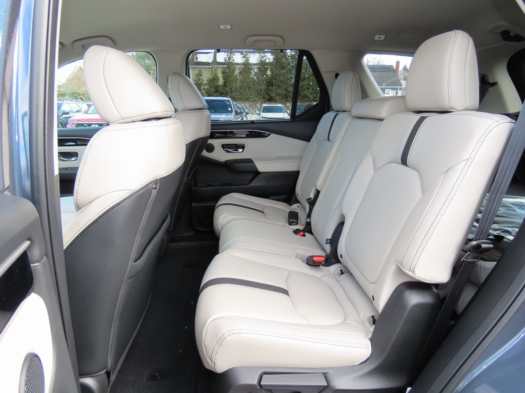 Thumbnail: 2026 Honda Pilot - 12