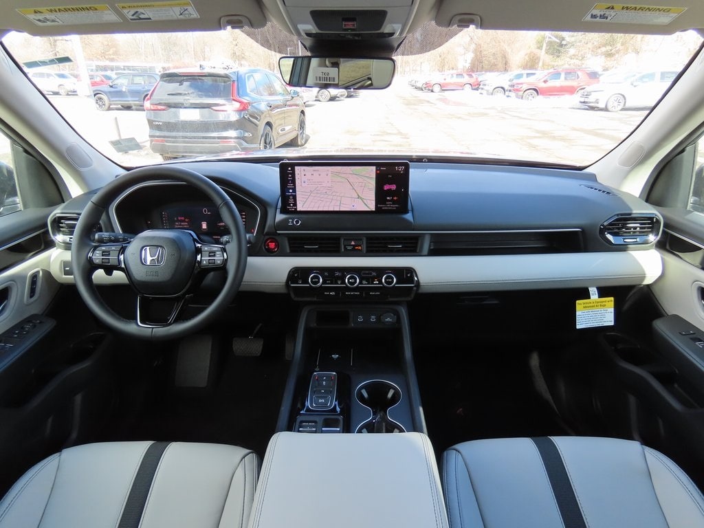 Thumbnail: 2026 Honda Pilot - 9