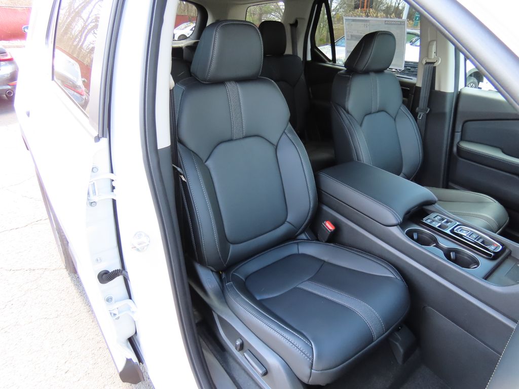 Thumbnail: 2026 Honda Pilot - 11