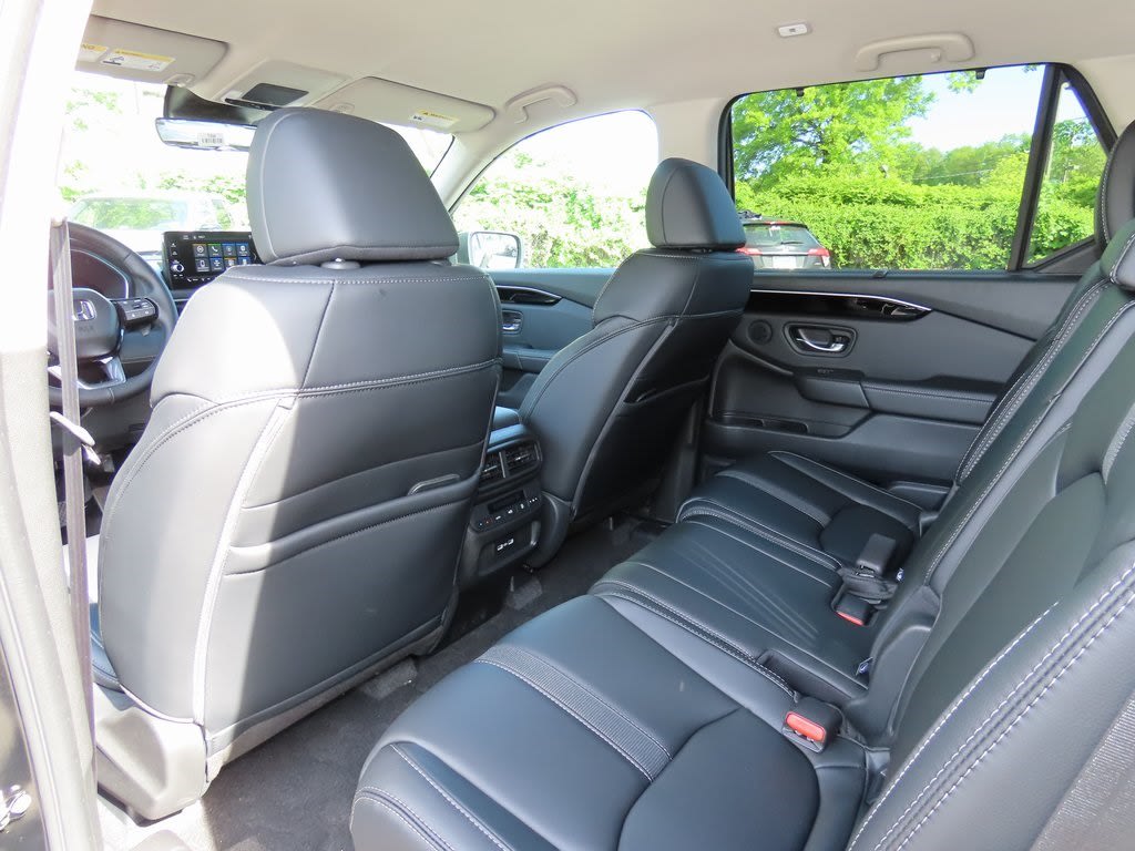 Thumbnail: 2025 Honda Pilot - 20