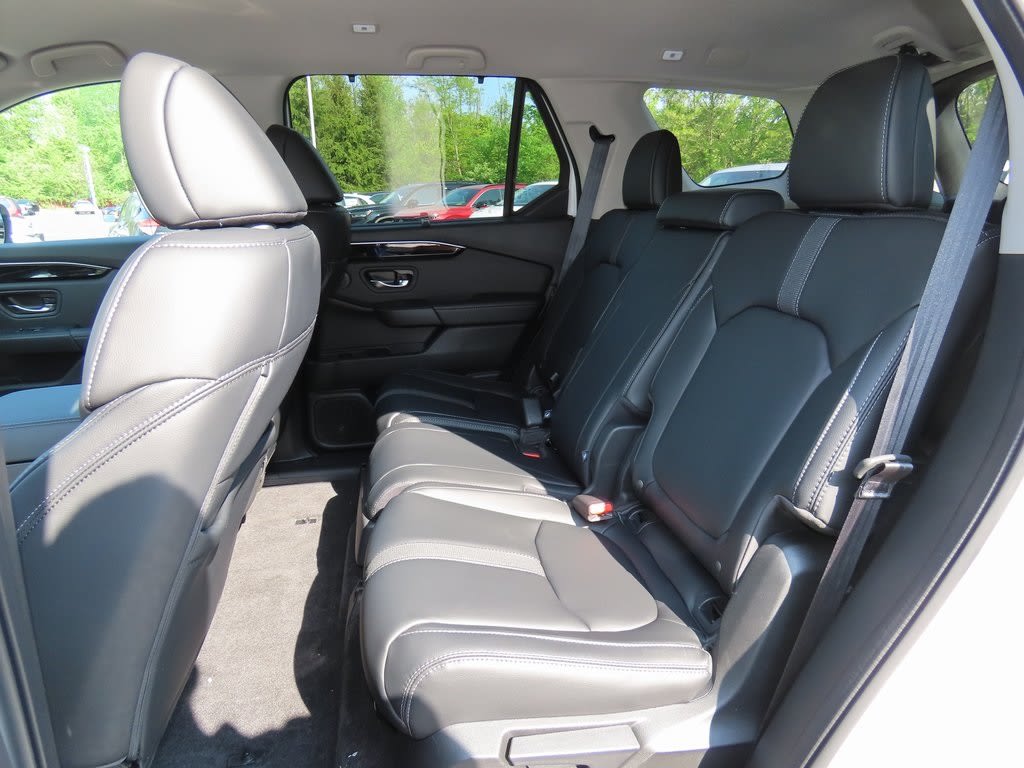 Thumbnail: 2025 Honda Pilot - 13