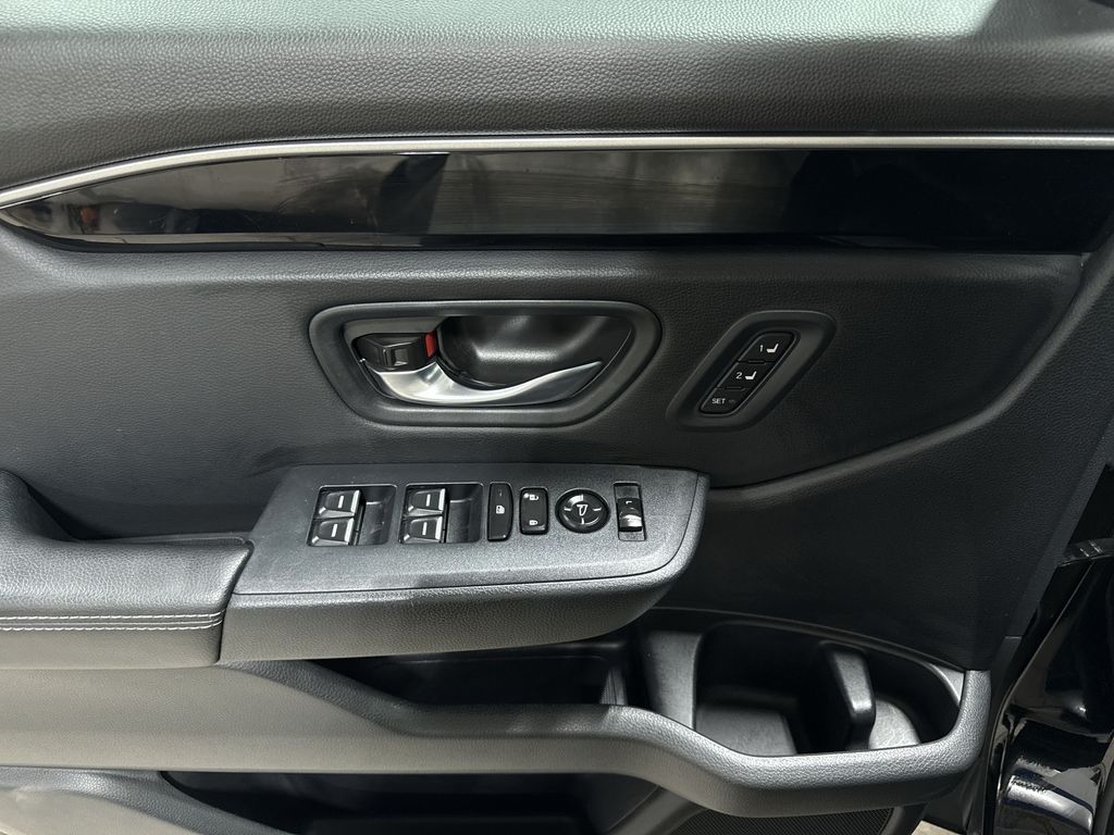 Thumbnail: 2023 Honda Pilot - 25