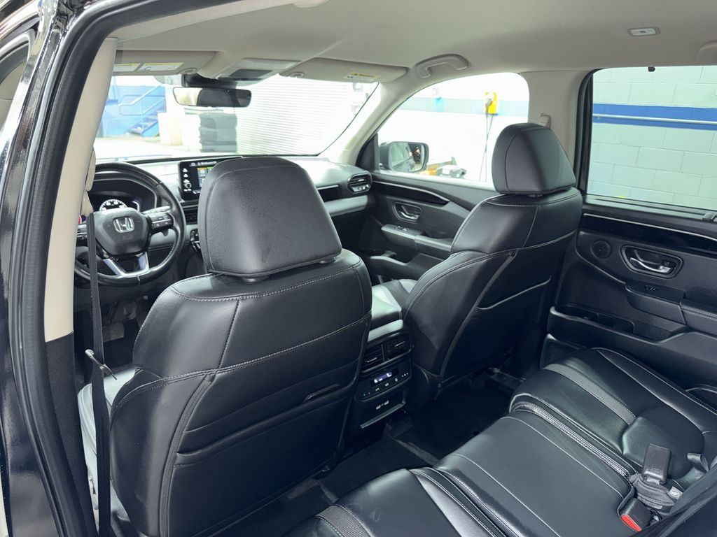 Thumbnail: 2023 Honda Pilot - 31