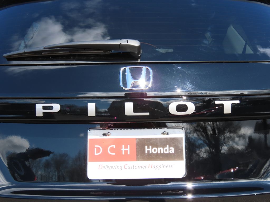 Thumbnail: 2026 Honda Pilot - 16