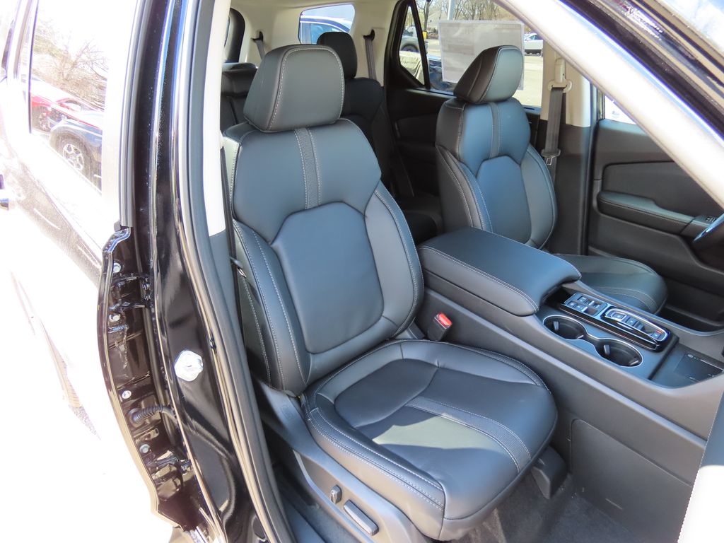 Thumbnail: 2026 Honda Pilot - 21
