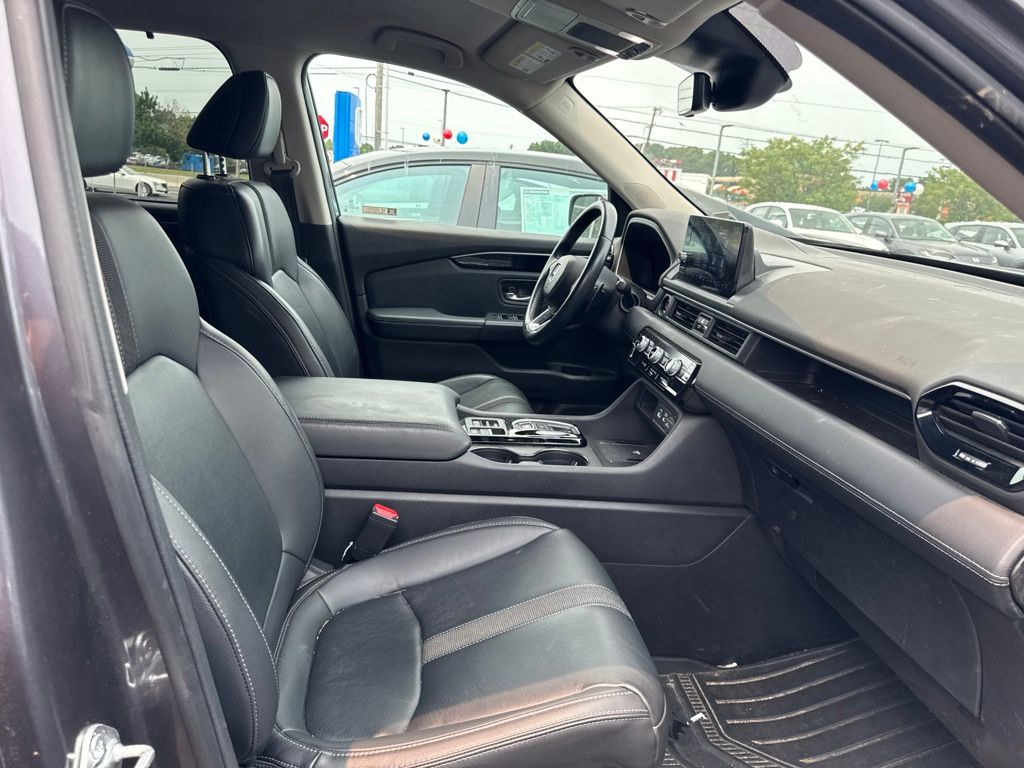 Thumbnail: 2023 Honda Pilot - 10