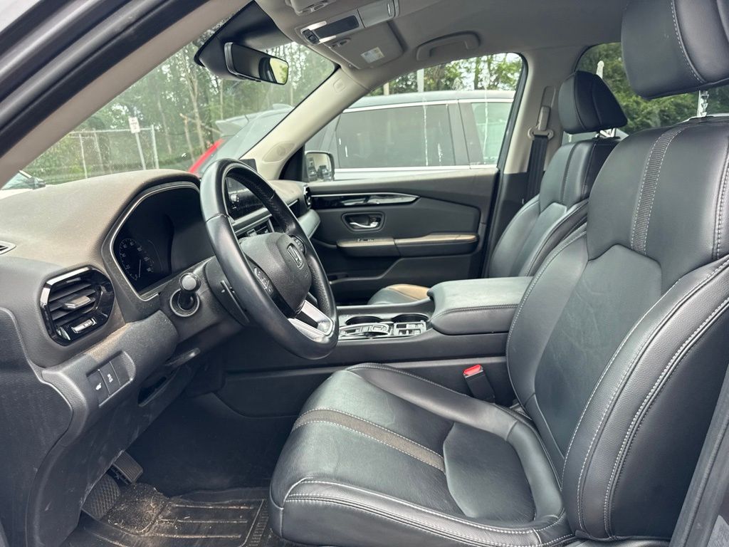 Thumbnail: 2023 Honda Pilot - 9