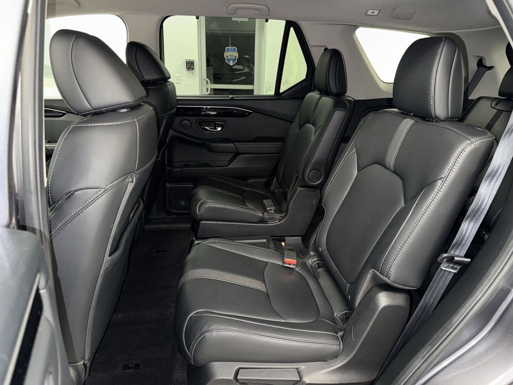 Thumbnail: 2023 Honda Pilot - 10