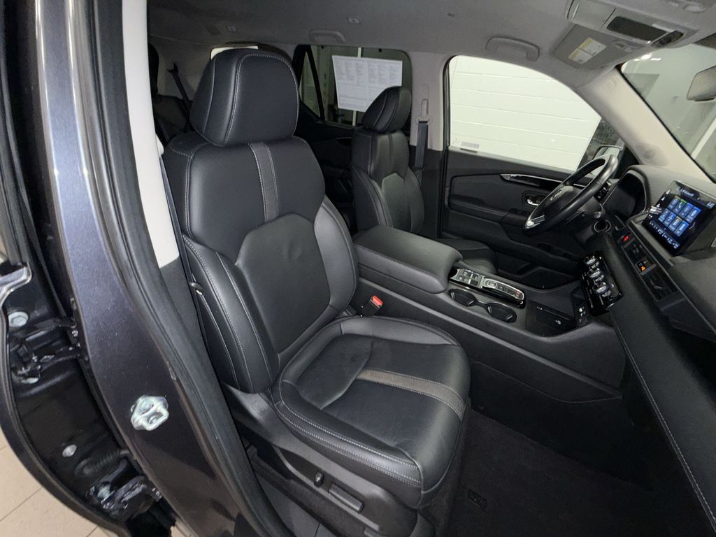 Thumbnail: 2023 Honda Pilot - 9