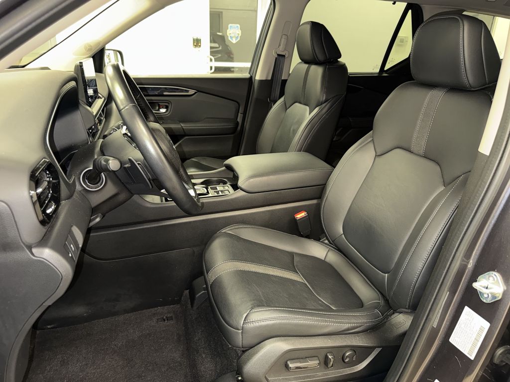 Thumbnail: 2023 Honda Pilot - 8