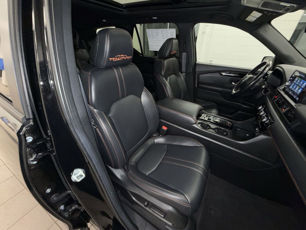 Thumbnail: 2025 Honda Pilot - 10