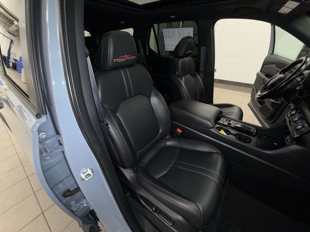 Thumbnail: 2023 Honda Pilot - 11