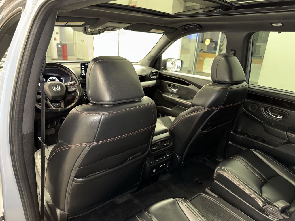 Thumbnail: 2023 Honda Pilot - 34